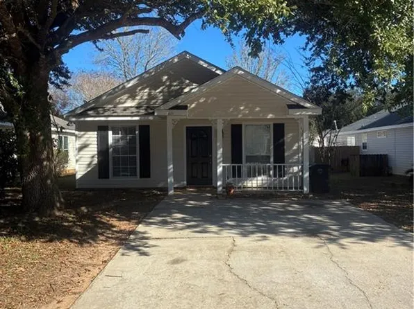 611 Westchase Ct S, Fairhope, AL 36532