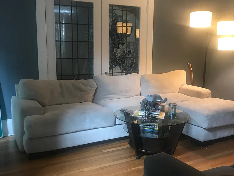 160 4th St NE #1 — Photo 8