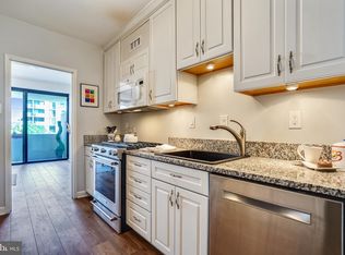 4141 N Henderson Rd APT 803, Arlington, VA 22203