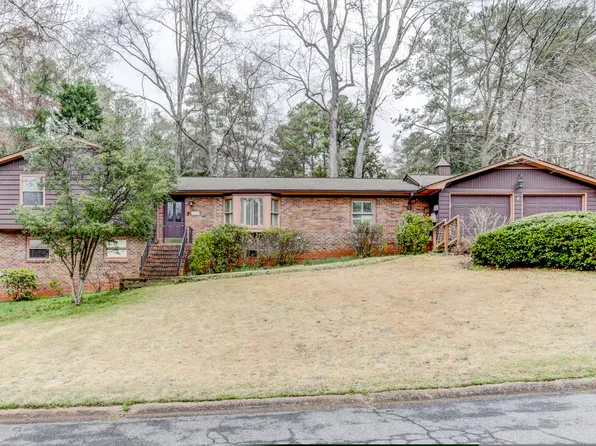 3245 Foxwood Trl SE, Smyrna, GA 30082