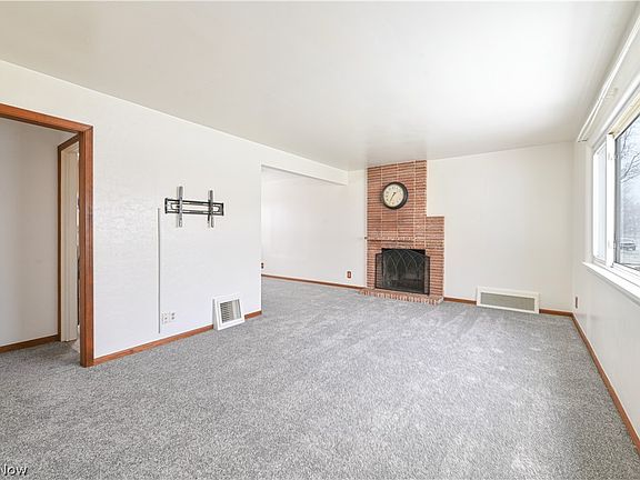 4th image of 2477 14th St
