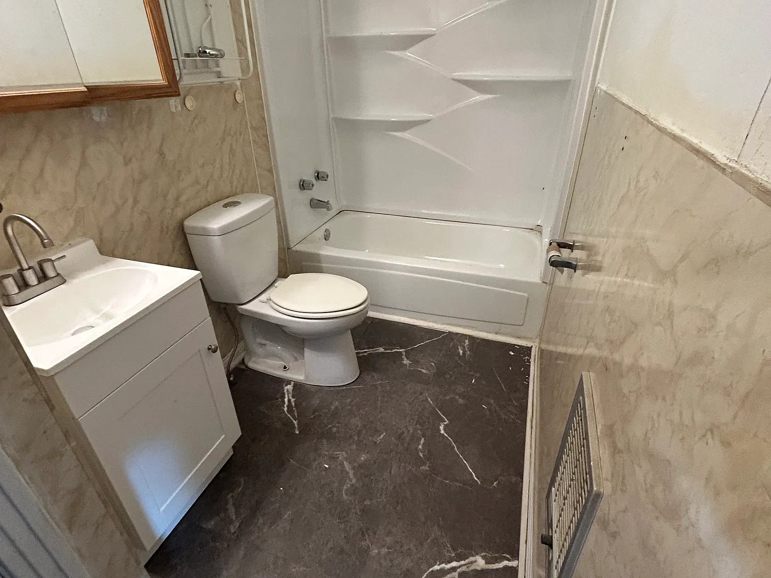 1015 hirshi — Photo 2