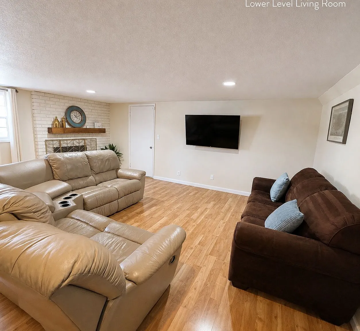 5 bed, 3.0 bath, $5,300 — Photo 1