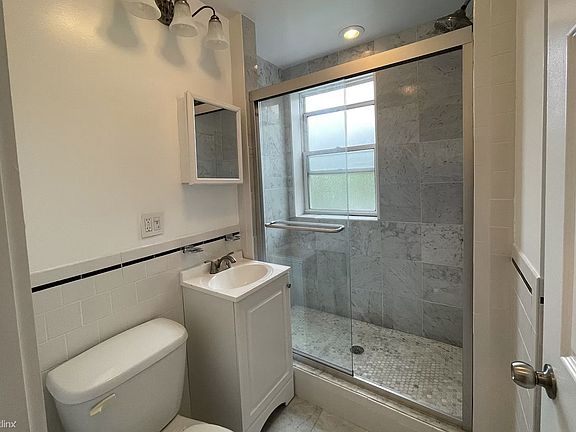 35 Park Dr. #17 Boston - Fenway Unit Photo 4