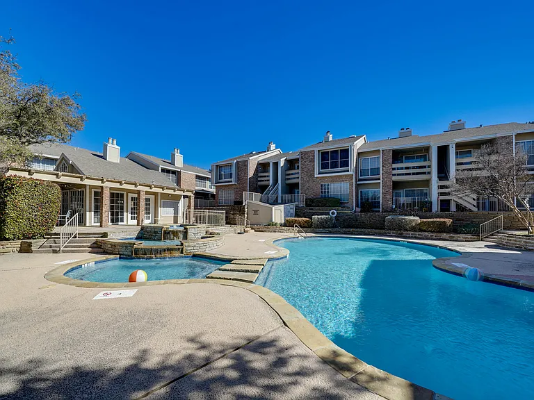 3550 Country Square Dr #409 — Photo 21