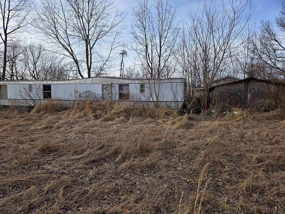 2nd image of 420 B Rickard Rd