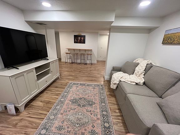 5th image of 112 E 8680 S