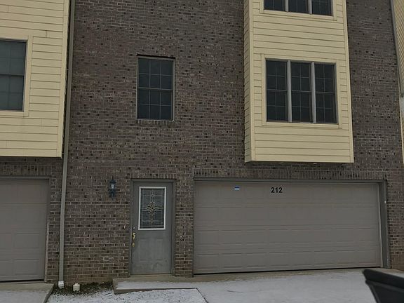 4th image of 212 Willowdale Ln