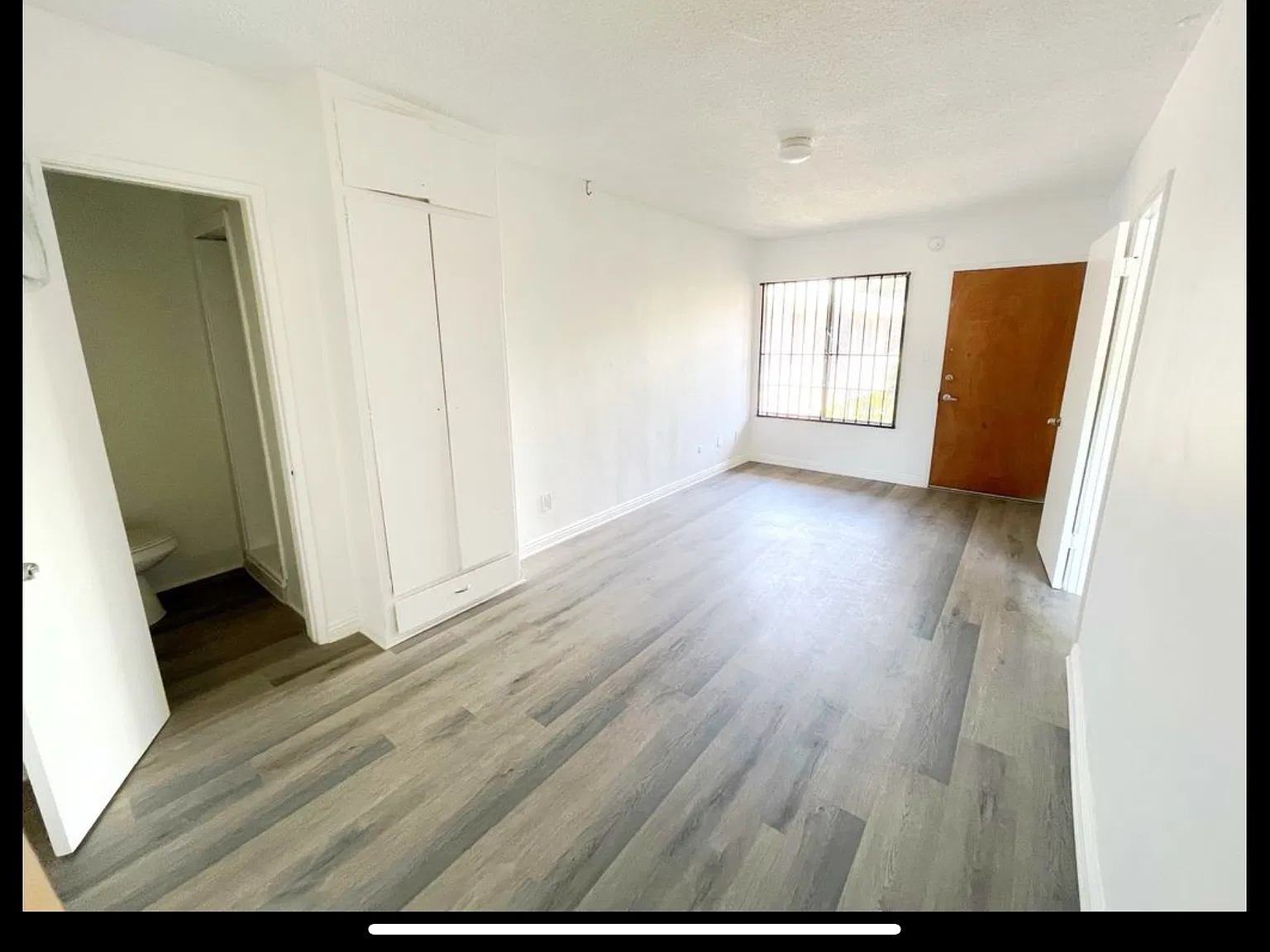 4240 S Figueroa St — Photo 3