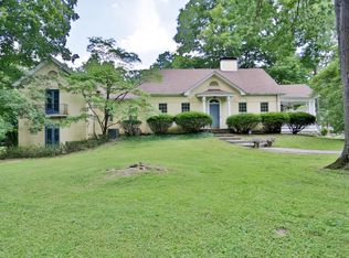 11100 Ridge Rd, Anchorage, KY 40223