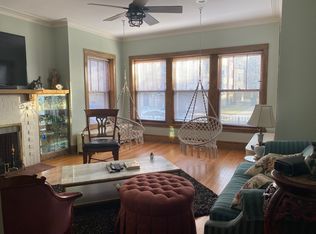 6230 N Bell Ave #1, Chicago, IL 60659