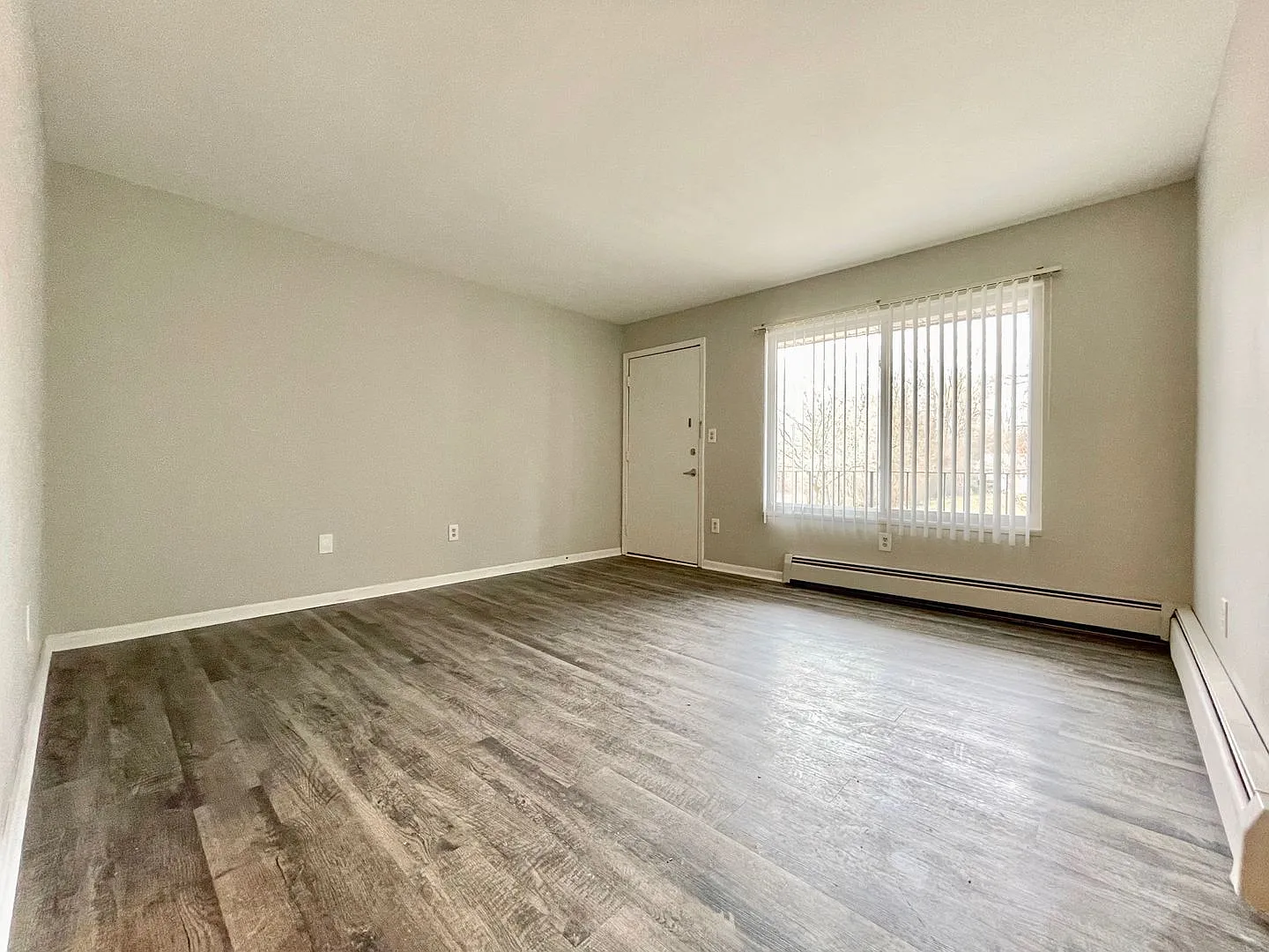 1 bed, 1.0 bath, 500 sqft, $995 — Photo 3