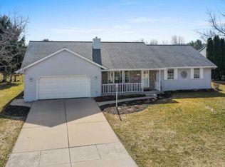 3089 Alfa Romeo Rd, Green Bay, WI 54313