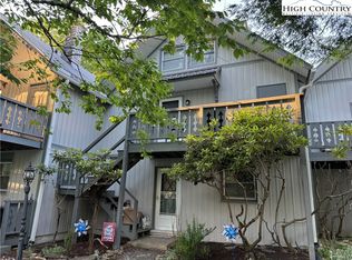 105 N Pinnacle Ridge Rd APT 2, Beech Mountain, NC 28604