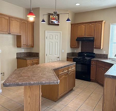 4th image of 5101 Chalmer Way