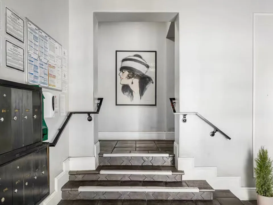 La Chandelle Apts...Charming building...Renovated Apartments Available...Hardwood Floors!