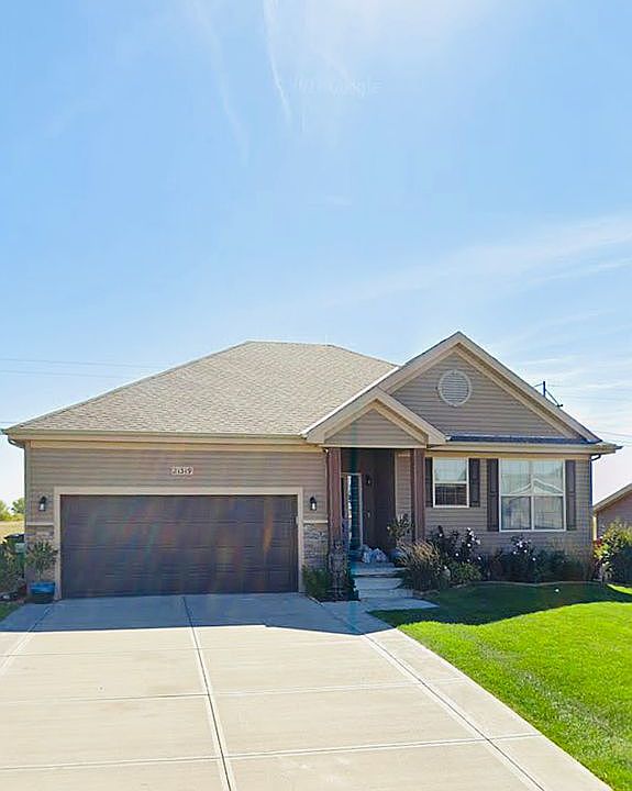 1st image of 21319 Quarry Ln
