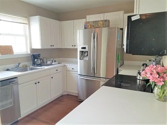 5th image of 159 N Georgetown Sq #Na