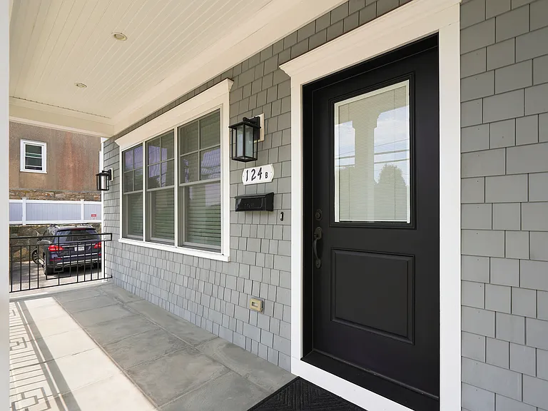 124 Maple Ave #B — Photo 17