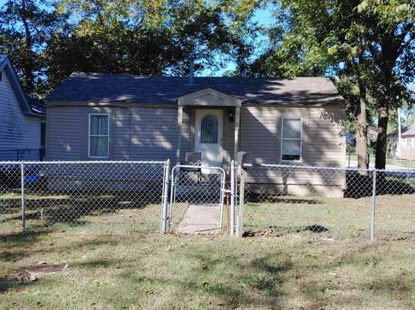 300 S Cedar St, Commerce, OK 74339