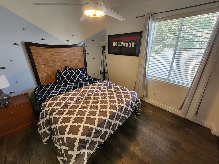 417 Obsidian St — Photo 5