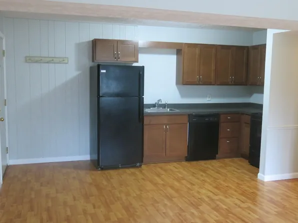 3017 S Waverly Rd, Lansing, MI 48911