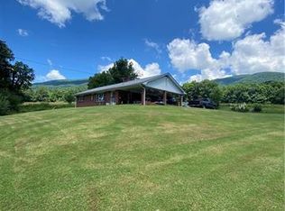 155 McKinney Ln, Bakersville, NC 28705