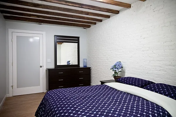 Sold by Skygroup Realty | media 31