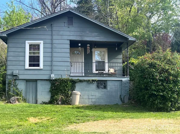 190 Cragmont Rd, Black Mountain, NC 28711