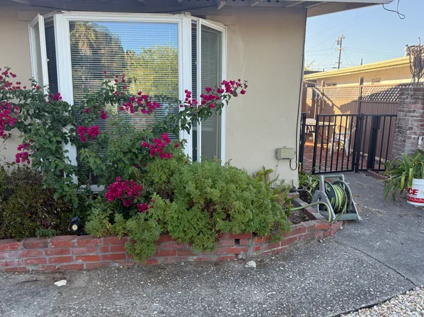 605 Rosal Way #B, San Rafael, CA 94903