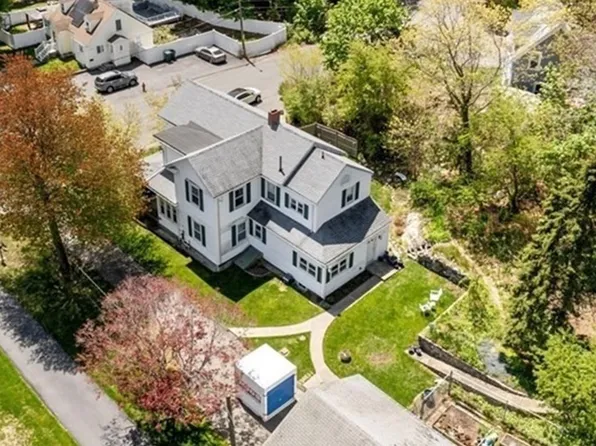45 Greenwood Ave, Lynn, MA 01905