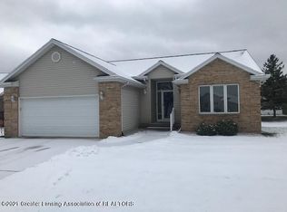 7609 Sugar Maple Cir, Lansing, MI 48917