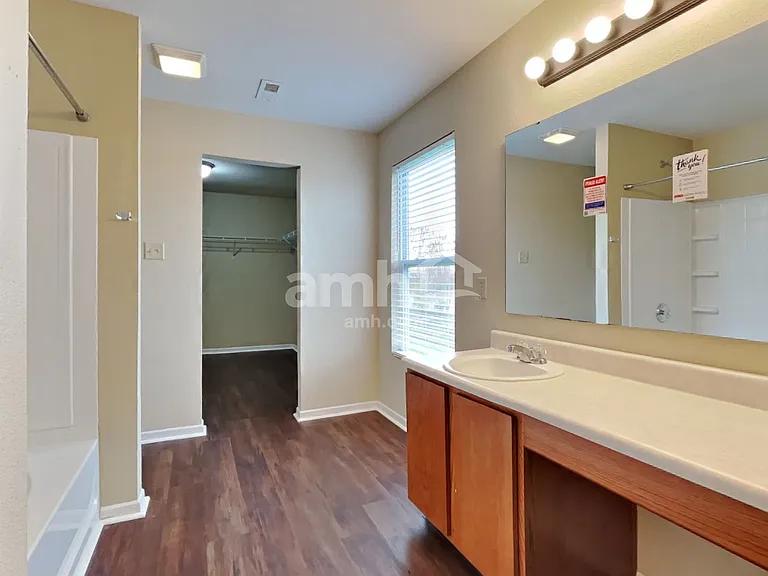 10522 McClain Dr — Photo 14