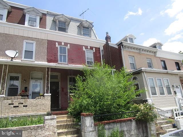 2nd image of 307 Broomall St