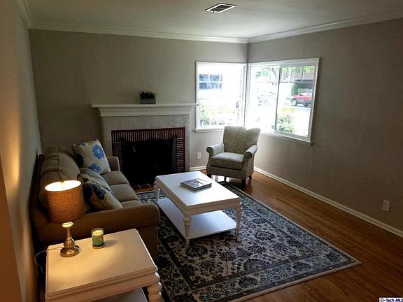 4th image of 115 S Beachwood Dr