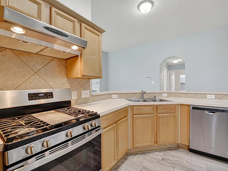 12015 Cottage Elm Ct — Photo 12