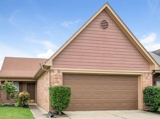 5378 Russell Dr, Southaven, MS 38671