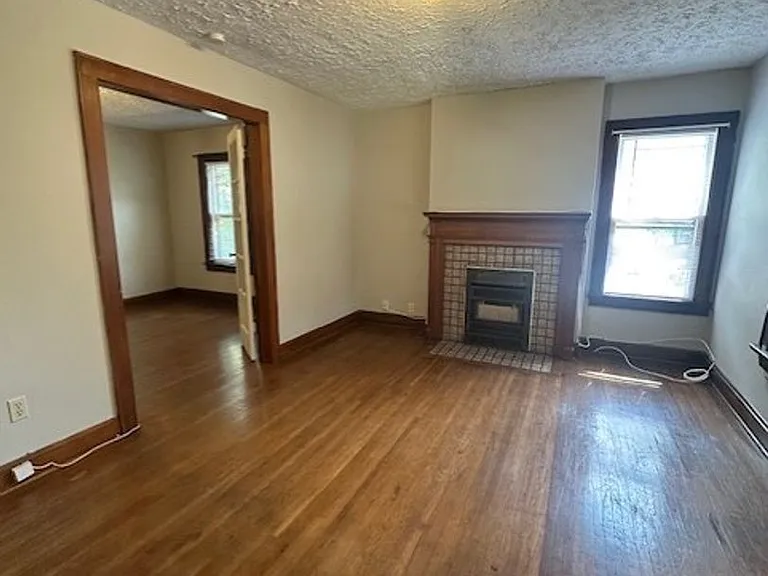 1164 Northwest Blvd #C — Photo 7
