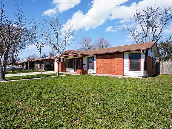 2nd image of 5035 CREEKMOOR DR