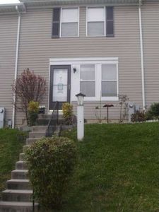 8 Cobber Ln, Baltimore, MD, 21229