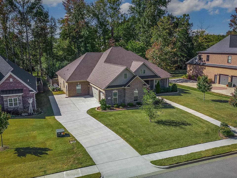 1st image of 114 Shiloh Creek Dr