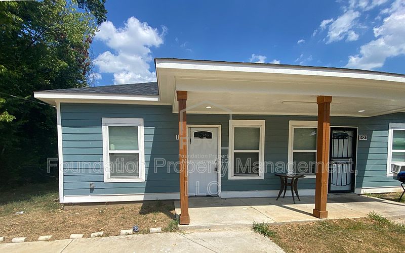 1st image of 1378 Eloise Rd