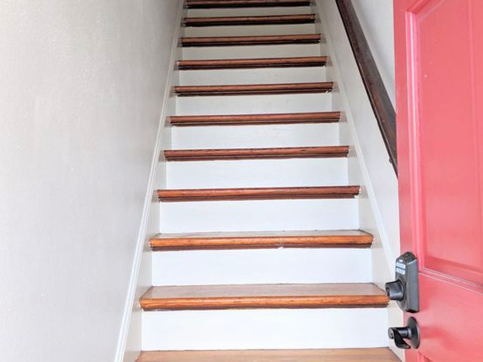 1st image of 425 Virginia St #425