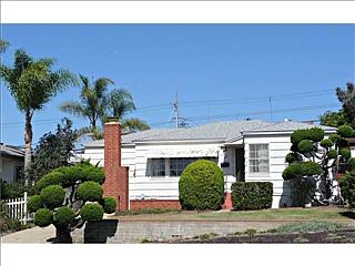 2nd image of 4466 Point Loma Ave