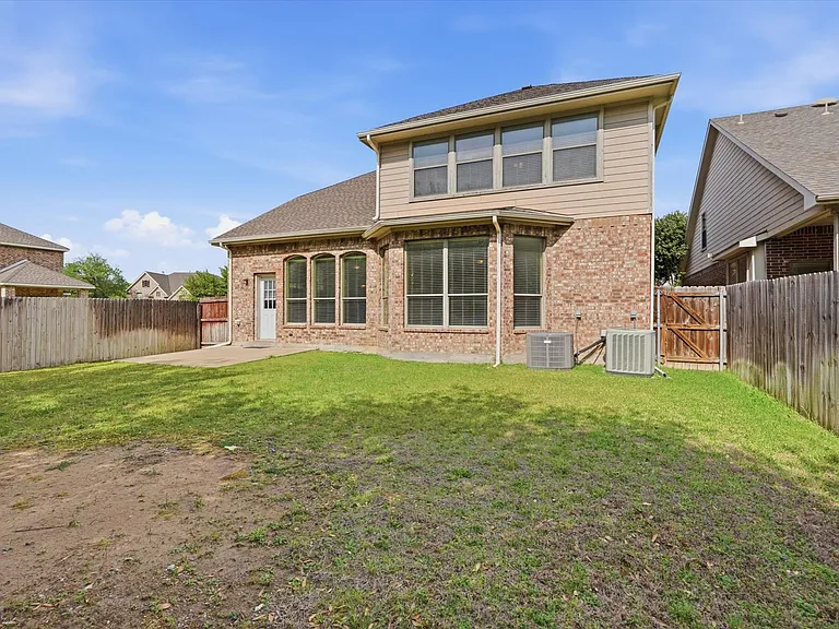6716 Prairie Flower Trl — Photo 30