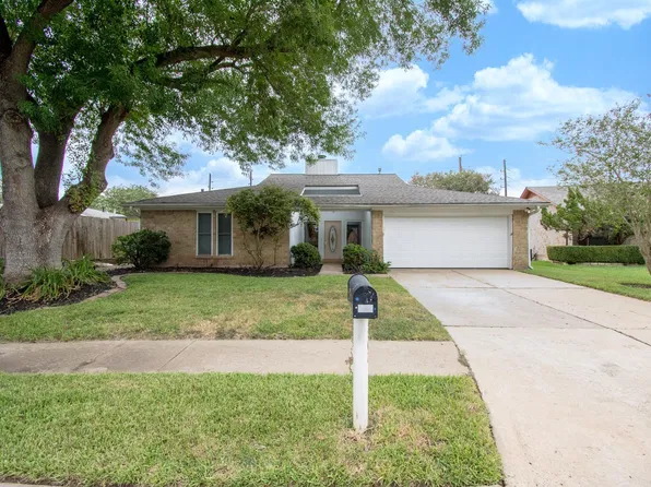 2507 Sage Brush Ln, Sugar Land, TX 77479