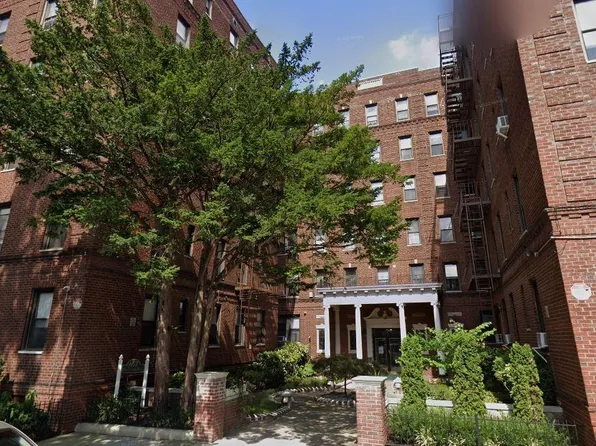 657 E 26th St APT 4B, Brooklyn, NY 11210