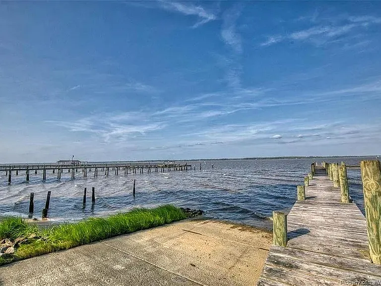 10137 Sycamore Landing Rd — Photo 30