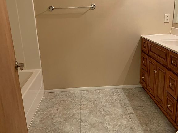 5th image of 1109 N 10th St
