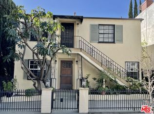 9052 Elevado St, West Hollywood, CA 90069